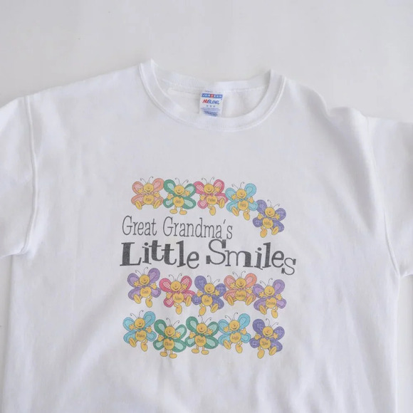 Vintage Jerzees White Great Grandma Colourful Butterfly Crewneck Sweater M - Picture 12 of 12